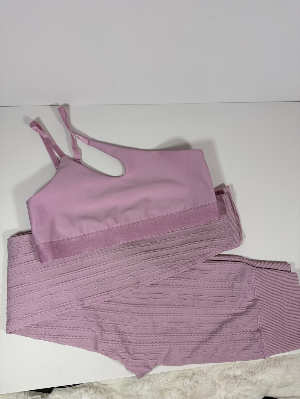 ALO Yoga Lilac Seamless Sports Bra & Leggings Set